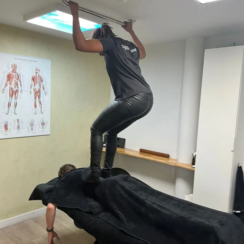 Table Thai/Shiatsu